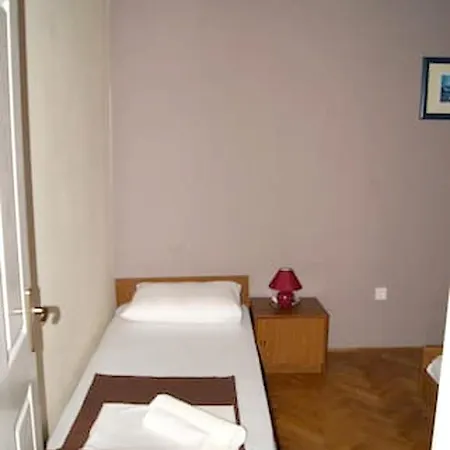 2 Bedrooms With Wifi At Apartman *
